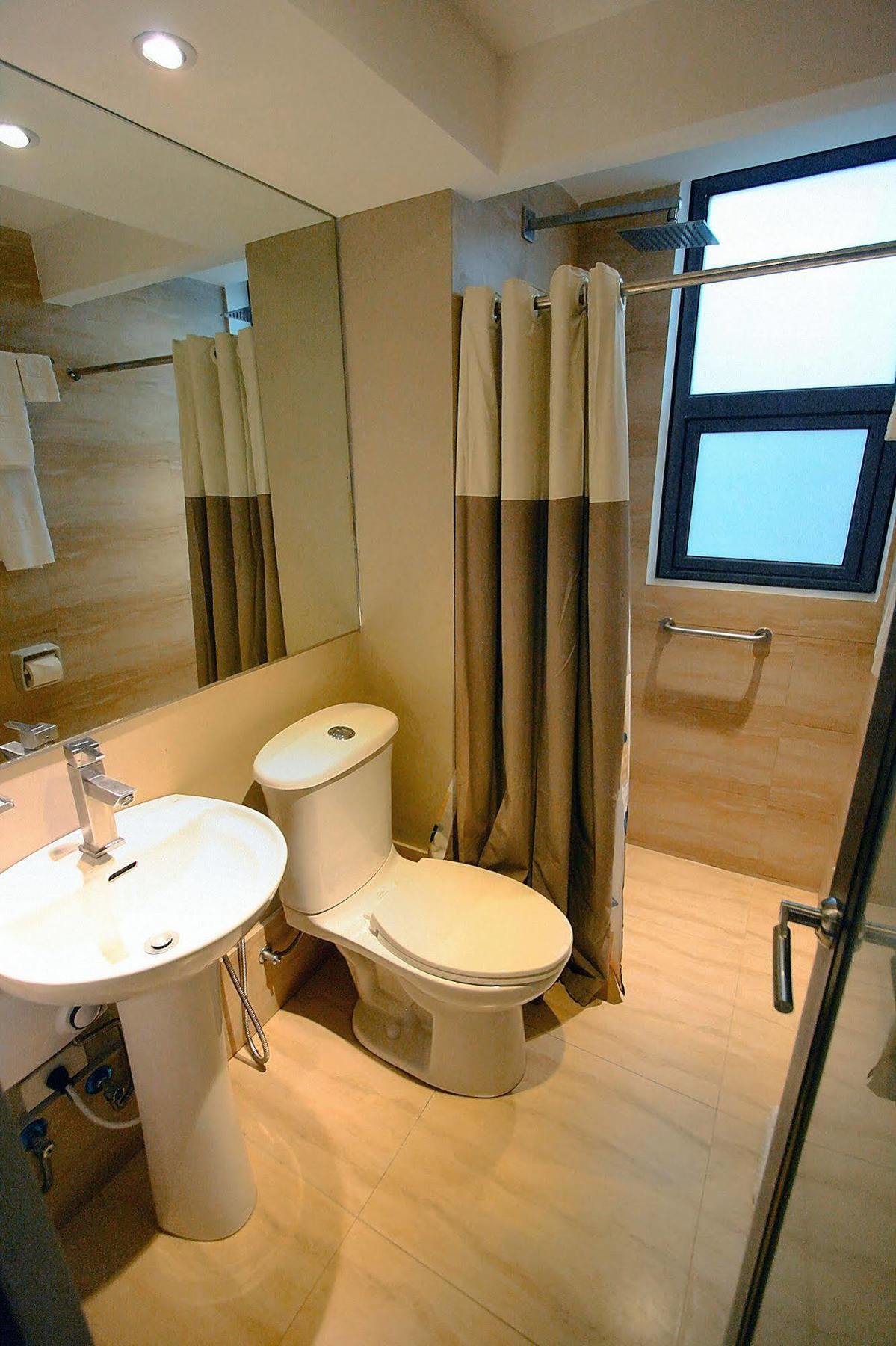 The Suez Serviced Studios Makati Makati City Ngoại thất bức ảnh