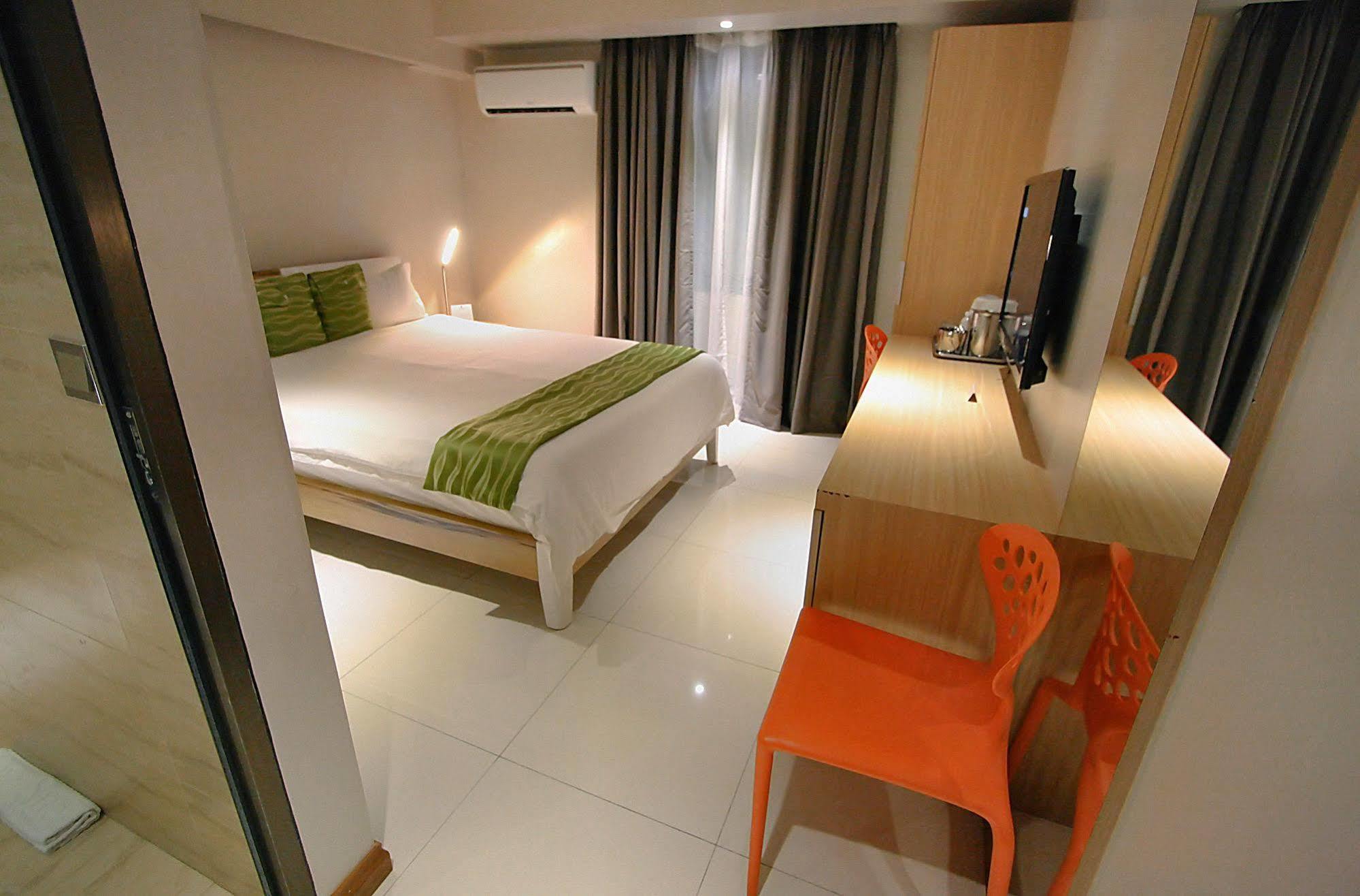The Suez Serviced Studios Makati Makati City Ngoại thất bức ảnh
