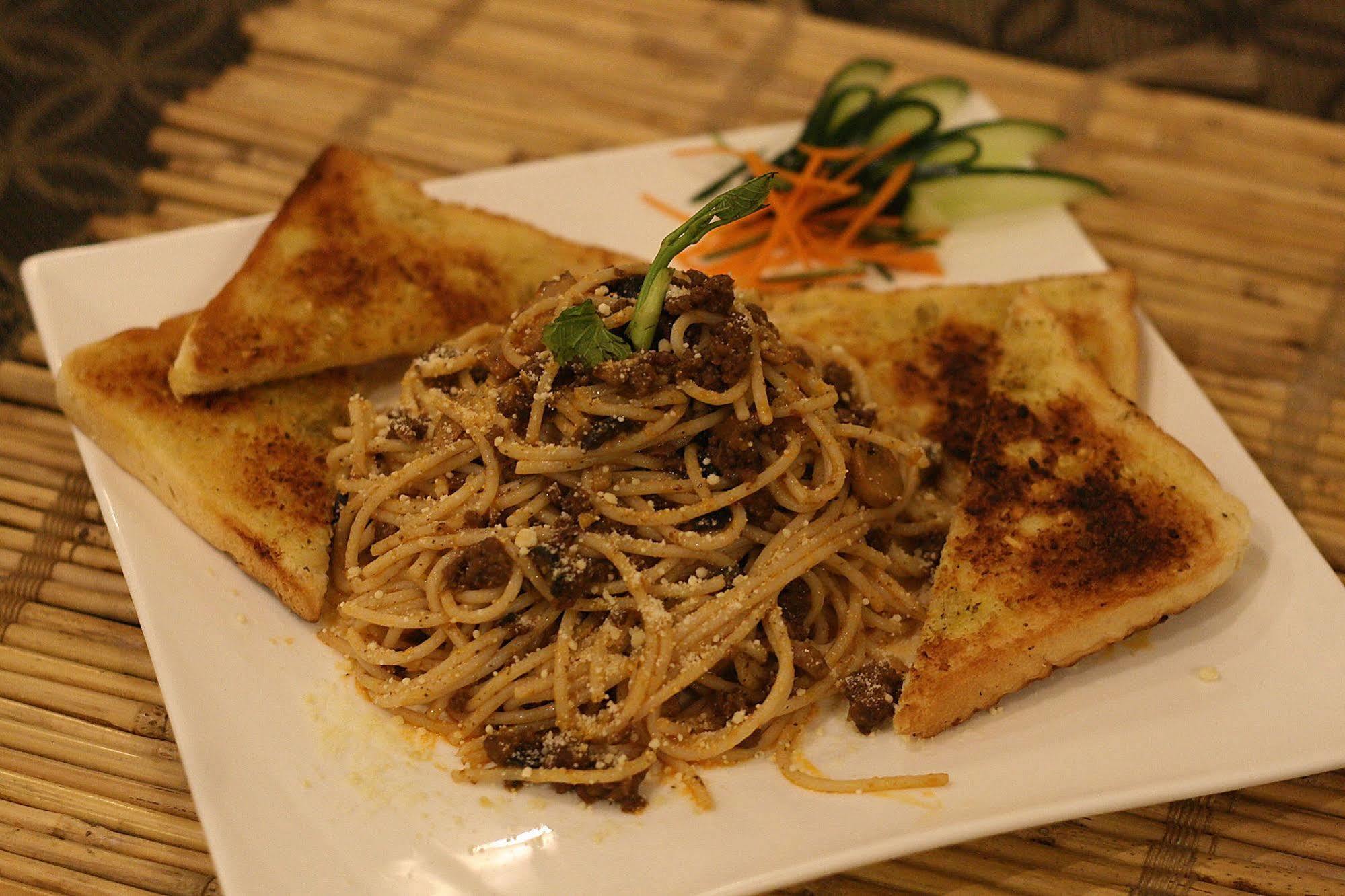 The Suez Serviced Studios Makati Makati City Ngoại thất bức ảnh